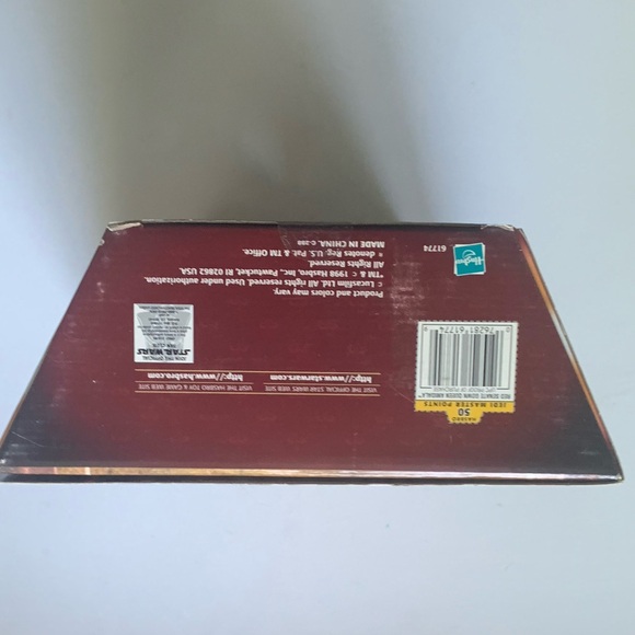 Star Wars 1999 Queen Amidala Red Senate Gown - Picture 7 of 9